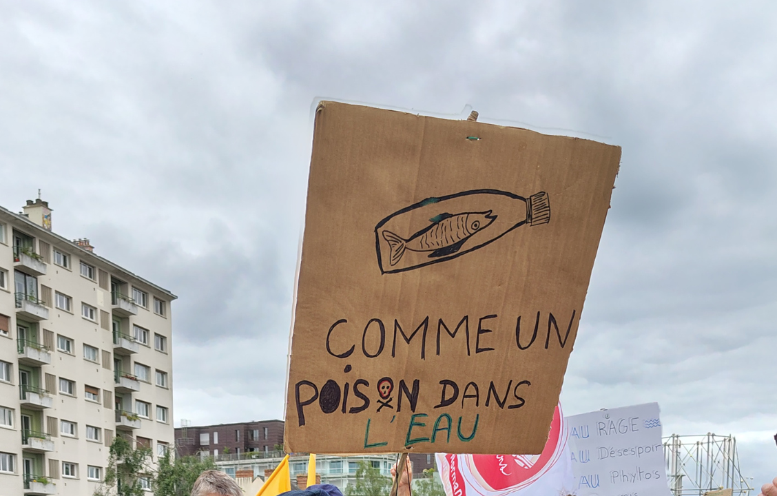 Loi d’urgence agricole : des reculs scandaleux pour l’eau et les agriculteurs
